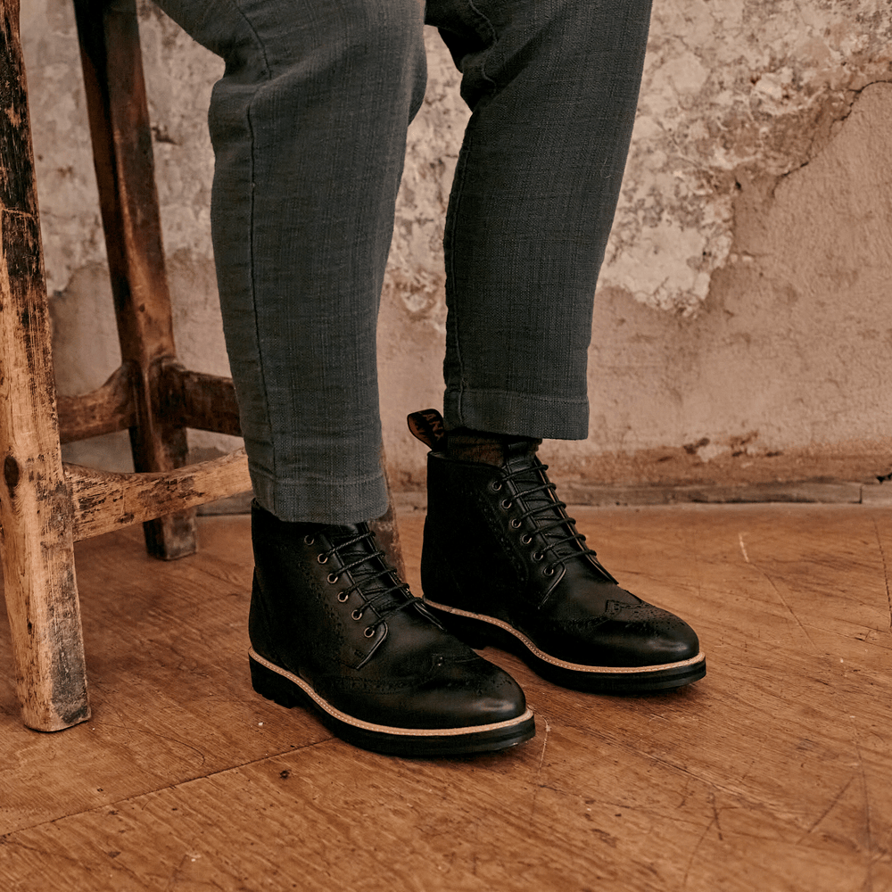 
                      
                        BAYLEY // MATT BLACK-MEN'S SHOE | LANX Proper Men's Shoes
                      
                    