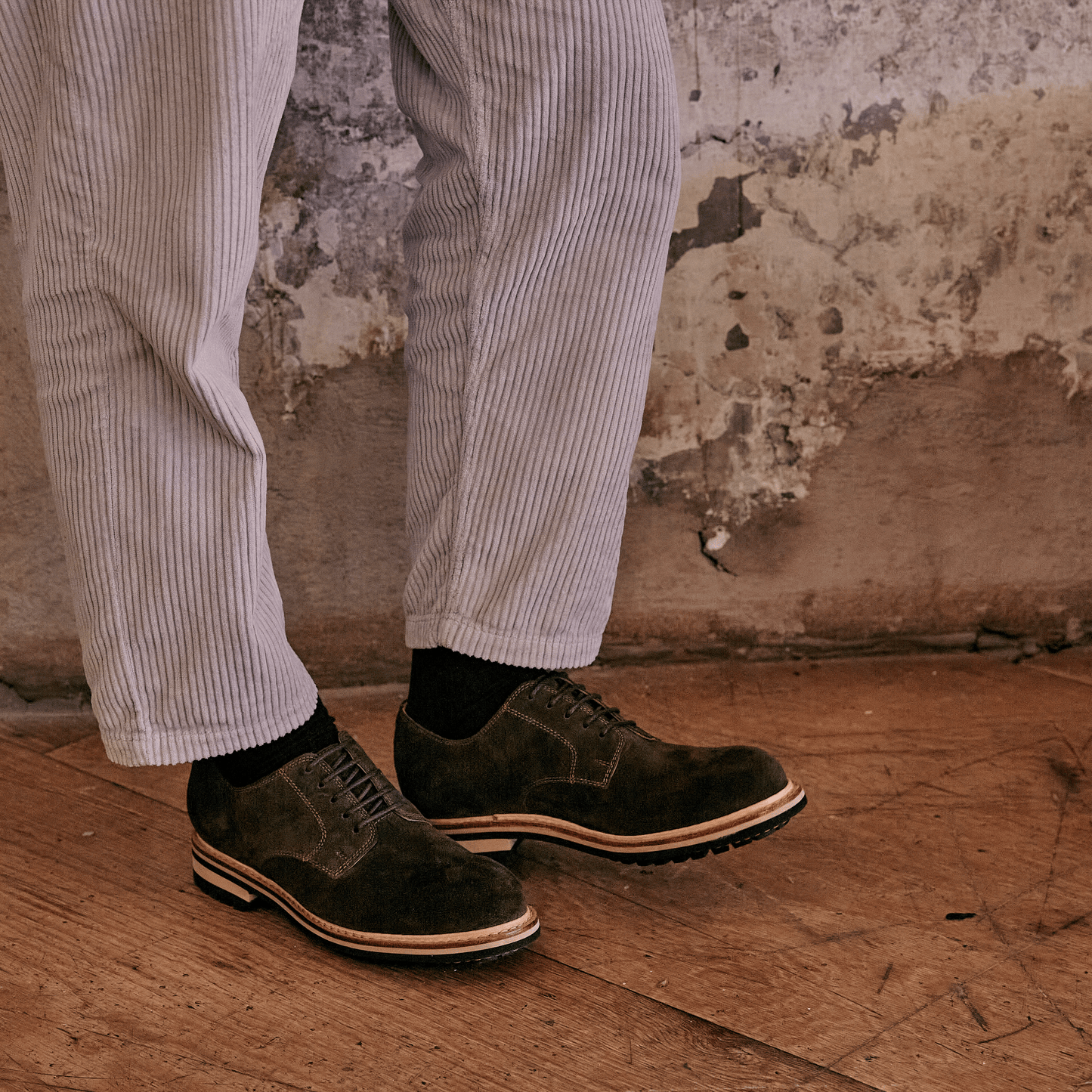 
                  
                    FENCE // KHAKI SUEDE-MEN'S SHOE | LANX Proper Men's Shoes
                  
                